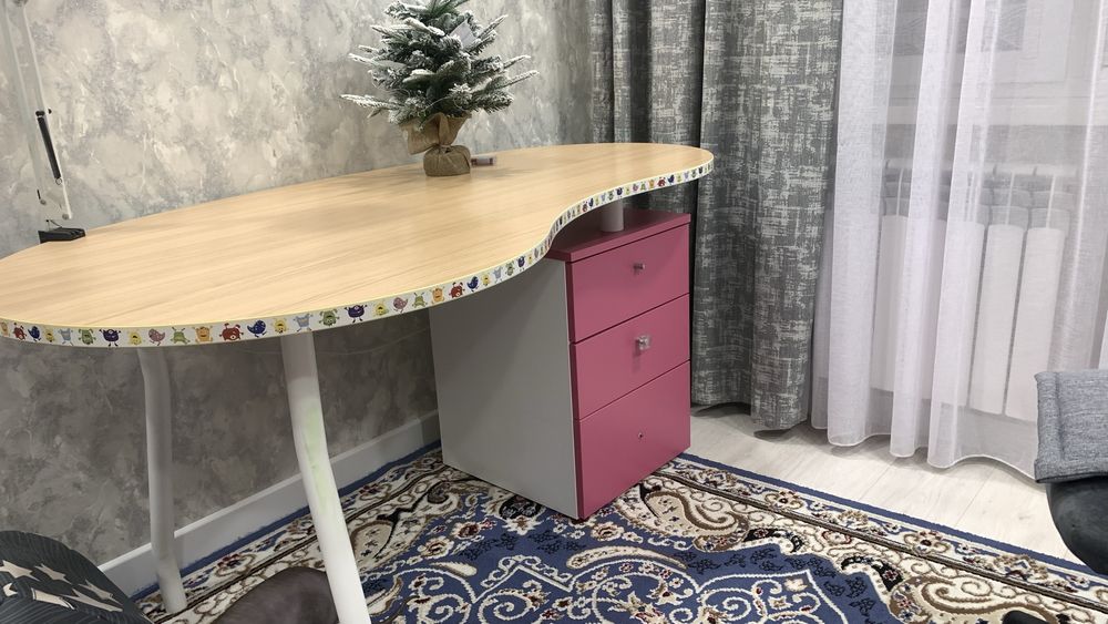 Детский гарнитур + стол