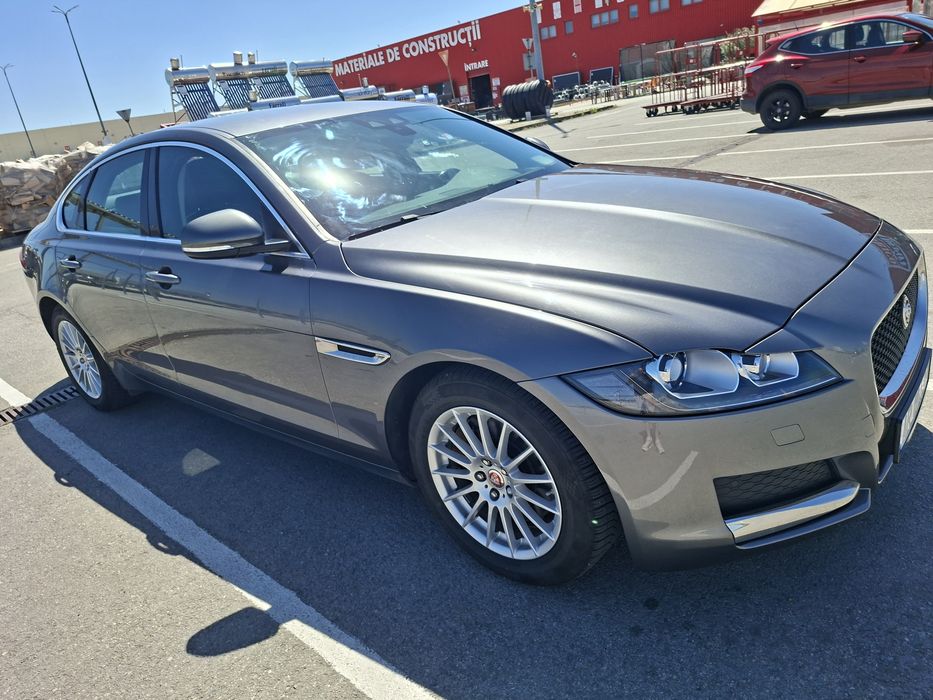 jaguar xf