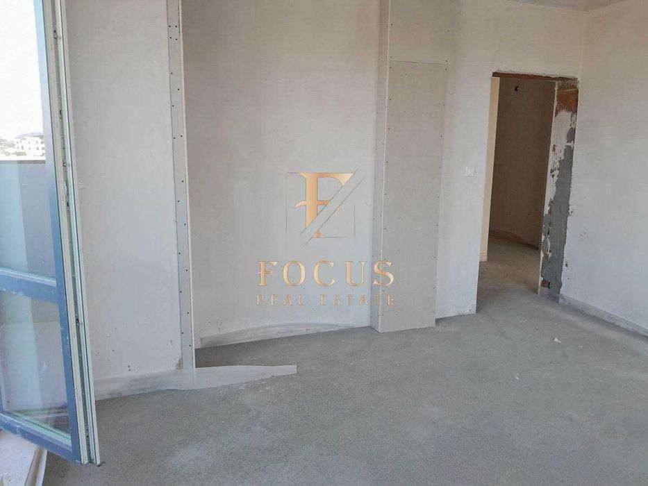 Продава се Двустаен апартамент в Пловдив, Остромила - 101 кв.м за 1224 €/кв.м - Снимка #3