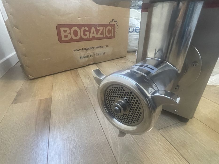 Masina de tocat caree