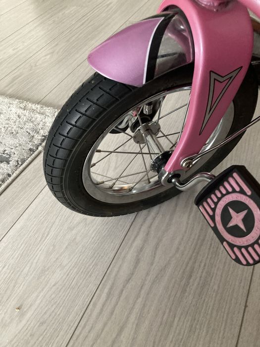 Продам трехколесный велосипед Schwinn