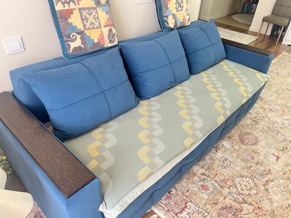 Диван в отличном состоянии