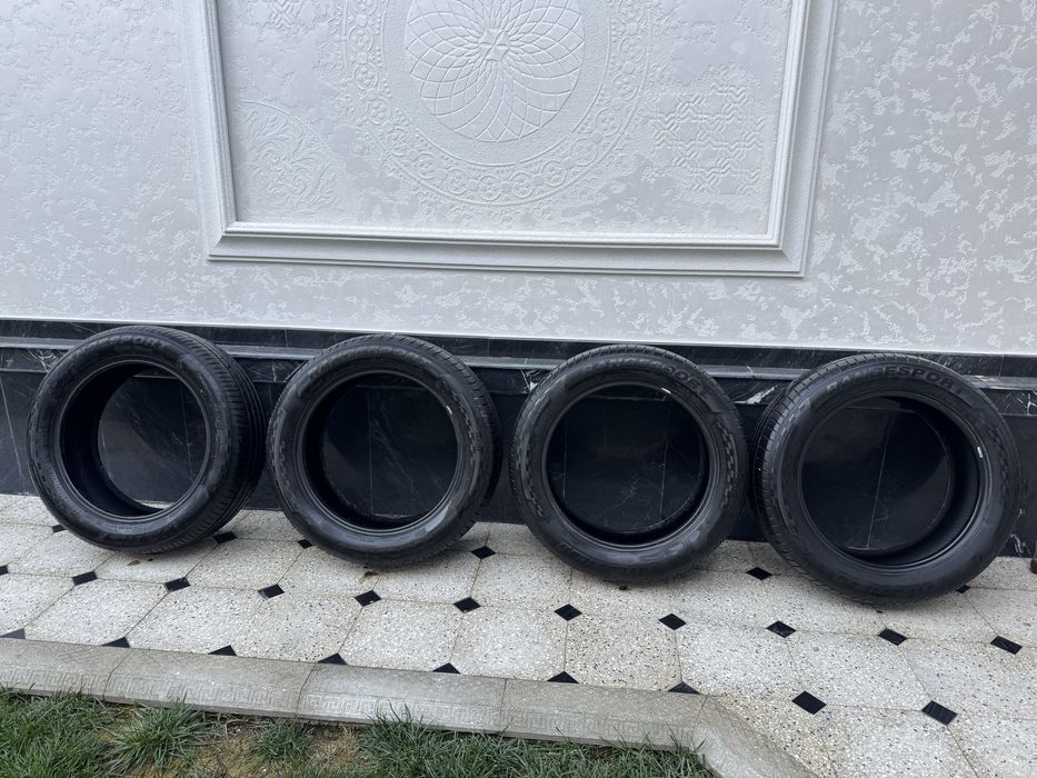 Шины 235/55/R19 ( RANGESPORT)