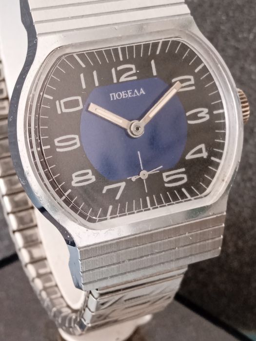 Руски мъжки механичен часовник ПОБЕДА.