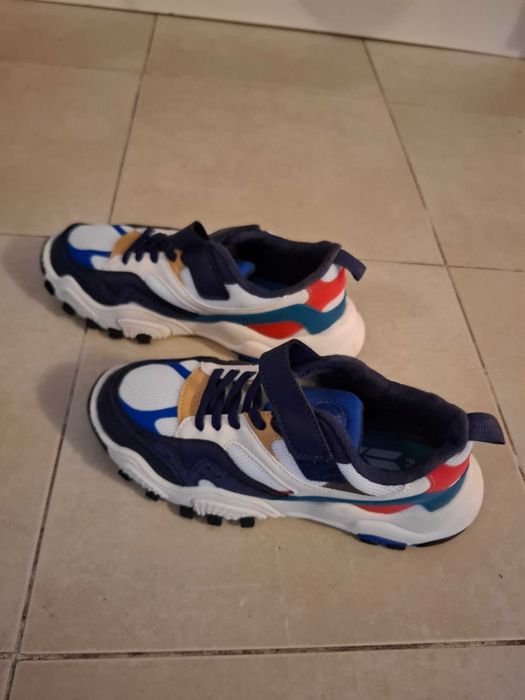 Дамски / детски маратонки Zara размер 36