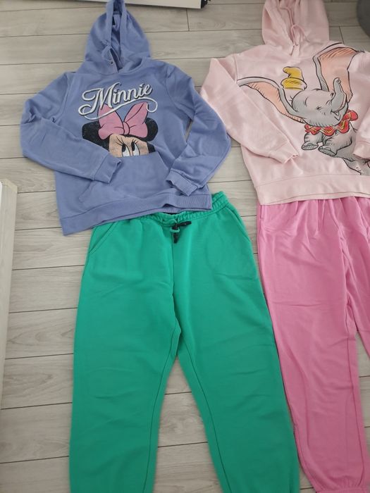 Hanorac cu gluga+pantaloni de trening M/L