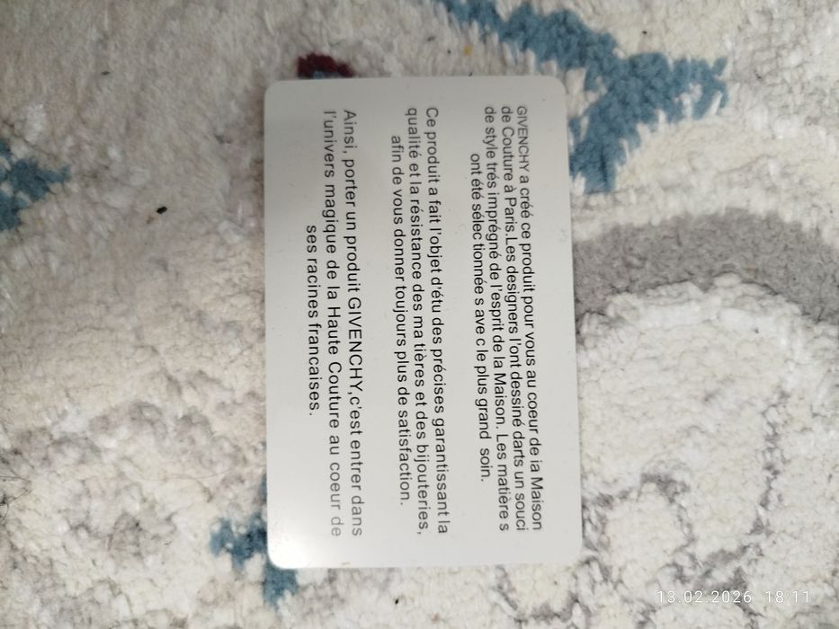 Продам ремень Givenchy новый.