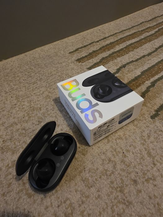 Samsung buds 1 генерация