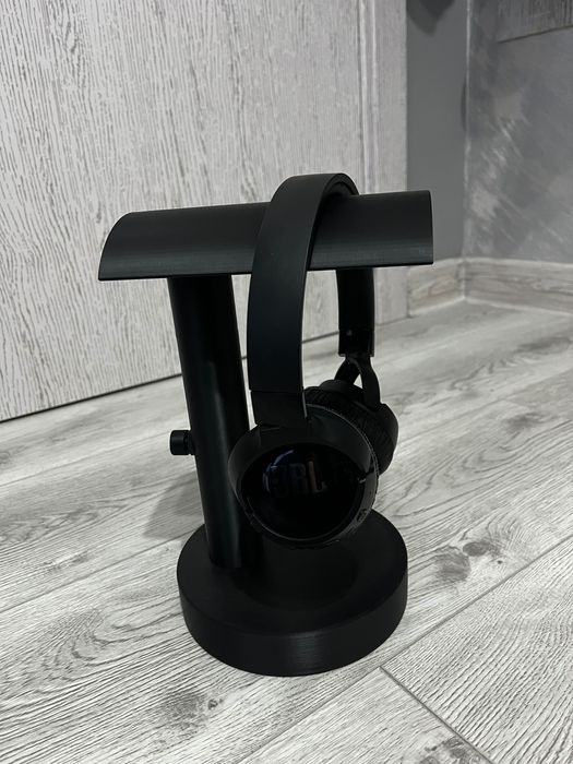 Стойка за слушалки