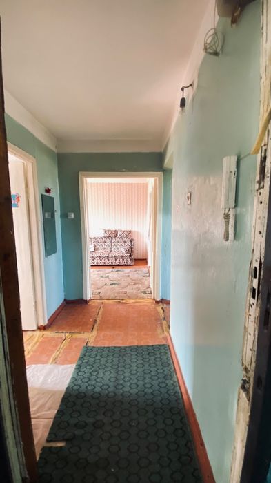Продам 3х ком.кв.во 2мкр.дом 21