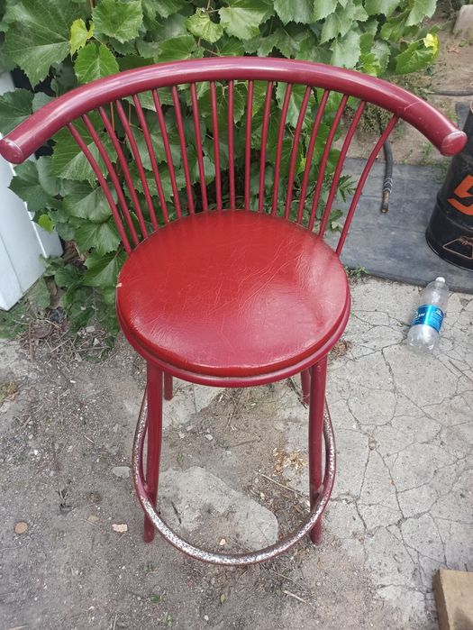 Барный стул в отличном состоянии.