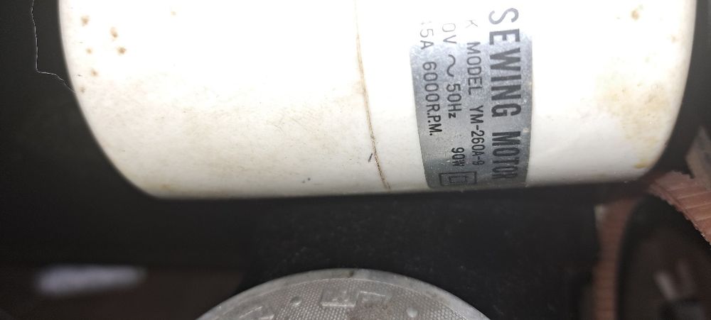 Швейная машинка б/у