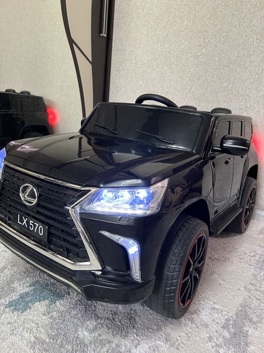 Продам детскую машинку ,электромобиль детский Lexus 570