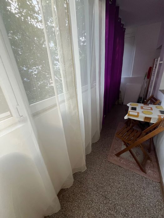 Închiriez apartament 2 camere, zona 9 mai