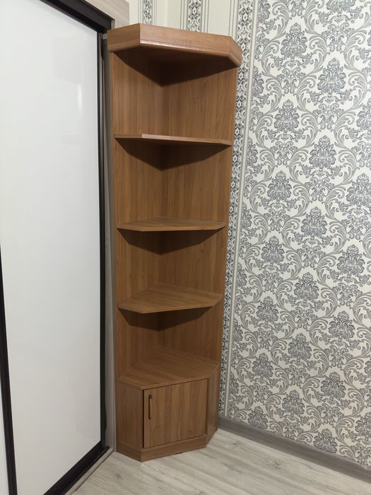 Угловой шкаф/полка