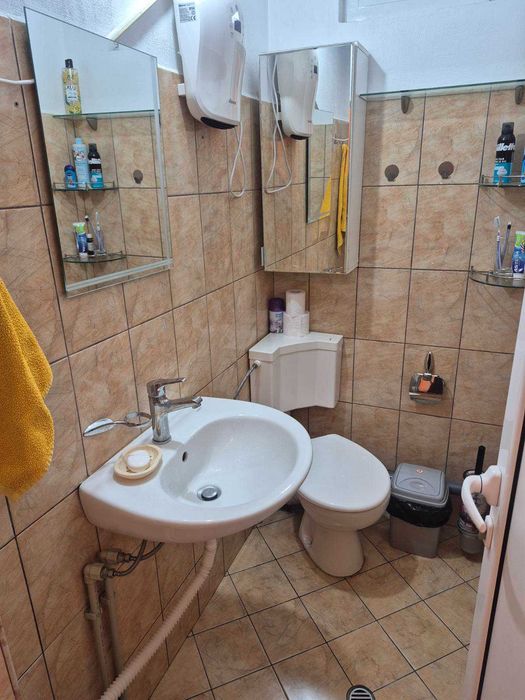 Дава се под наем Едностаен апартамент в Враца, Вежен - 49 кв.м за 229.5 € - Снимка #22