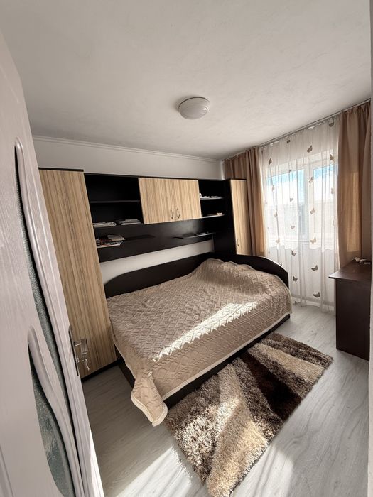 Apartament 3 camere de vanzare  in  Calafat