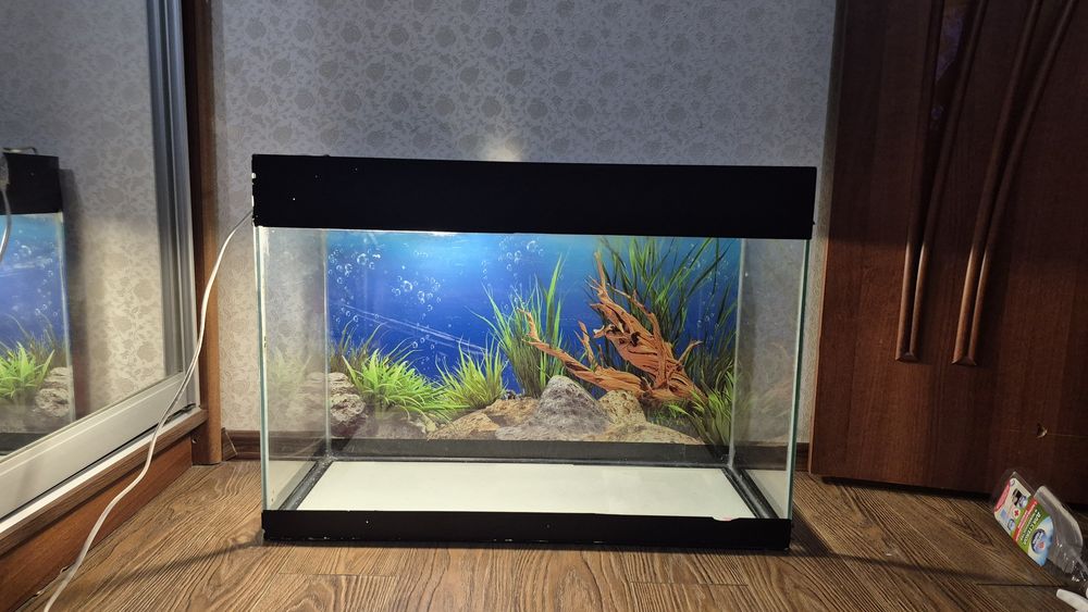 Продам аквариум 105л