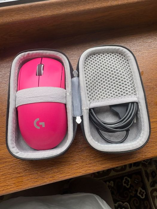 Мышь Logitech G Pro X Superlight розовый