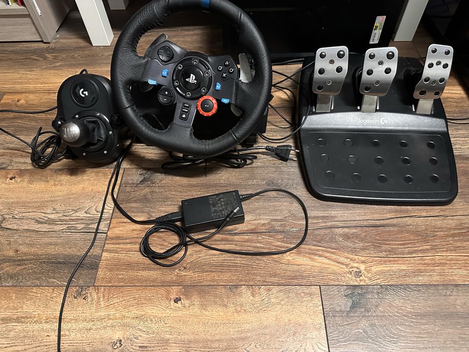 Волан Logitech G29 + Скоростен лост