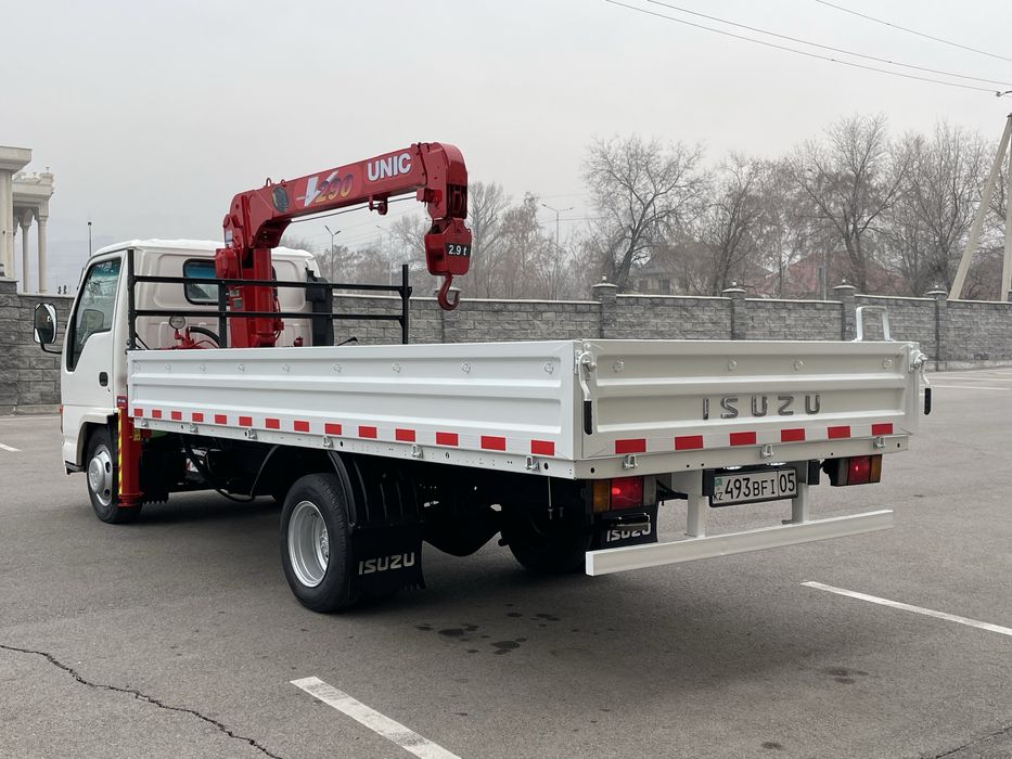 Isuzu манипулятор