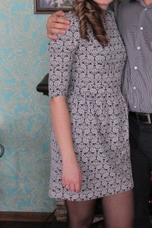 Продам женское платье.