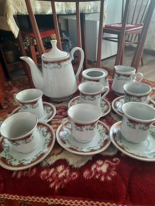 Сервиз чайный и кофейный