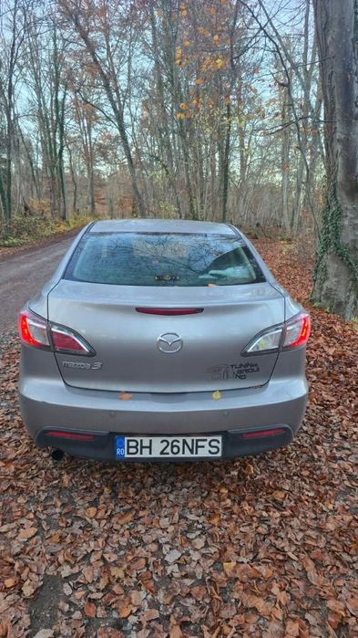 Mazda 3  1.6 d sedan