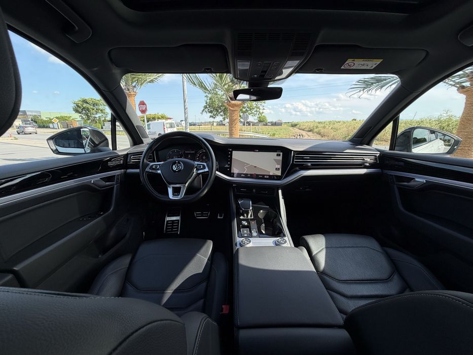 VW Touareg R-Line 3.0 V6 TDI 286 к.с. 4Motion