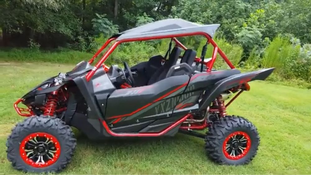 Yamaha yxz1000 sxs
