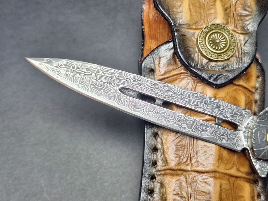 Сгъваем нож от дамаска стомана VG-10 с кожен калъф