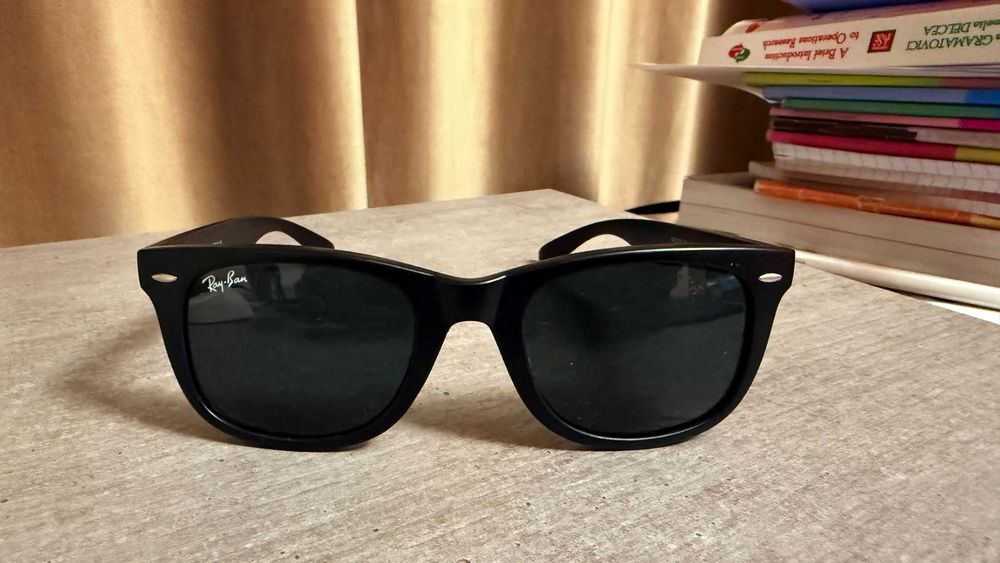 Ochelari de Soare Ray-Ban Wayfarer - Negru Lucios + Toc