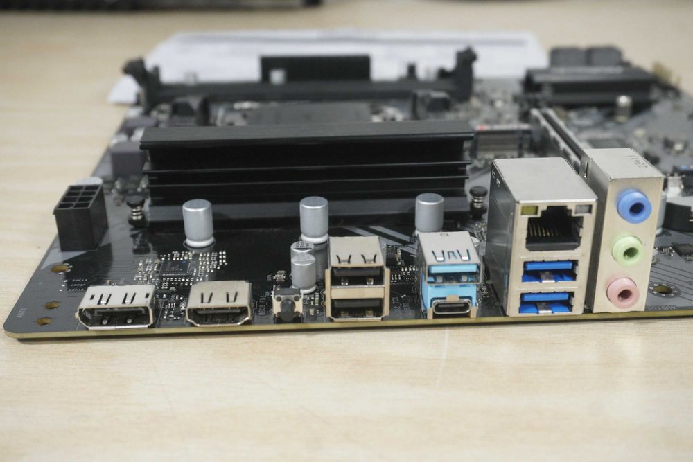 AM5 дъно дънна платка ASRock B650M-H/M.2+ / вкл. ДДС