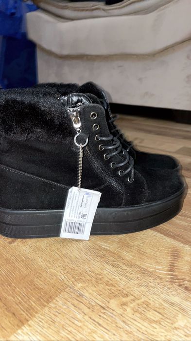 Обувь  ботинки! Новые !