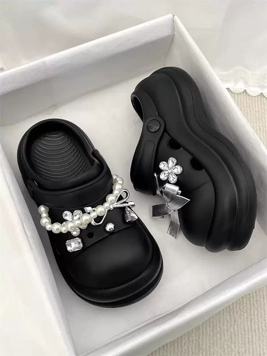 Продам кроксы новые