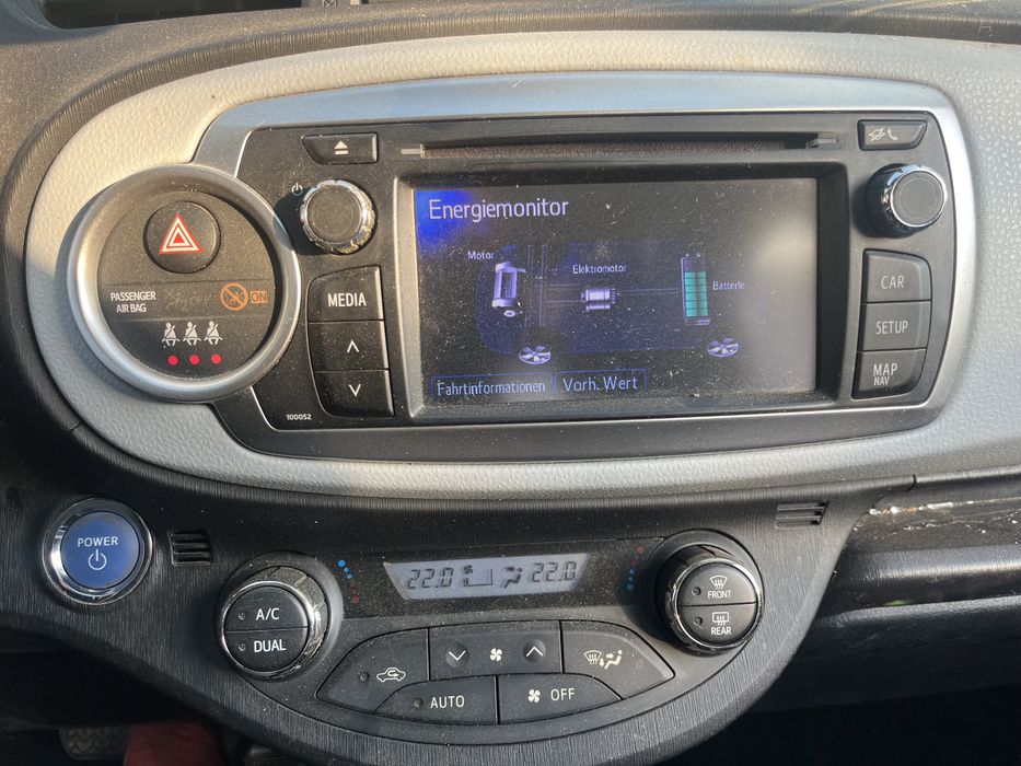 НА ЧАСТИ Toyota Yaris Hybrid 1.5