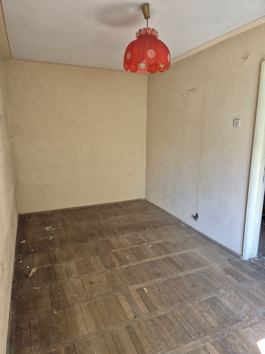 Vând apartament 2 camere Alexandria