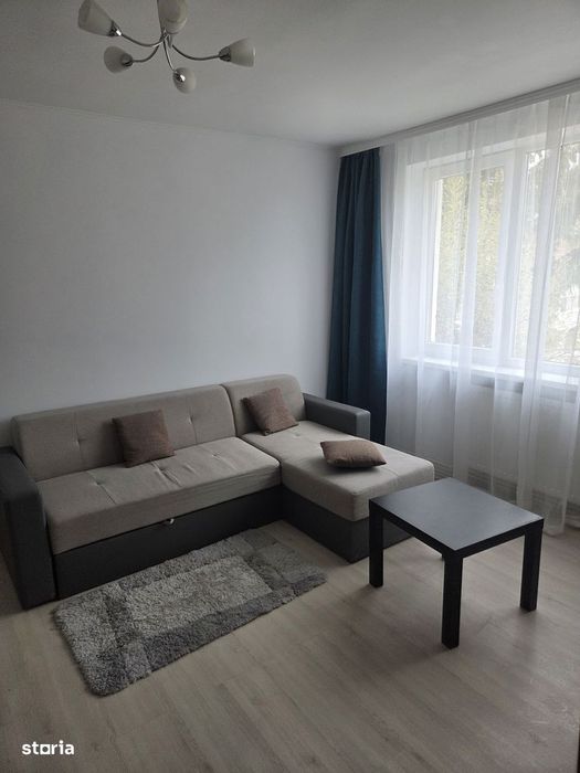 Apartament generos de inchiriat