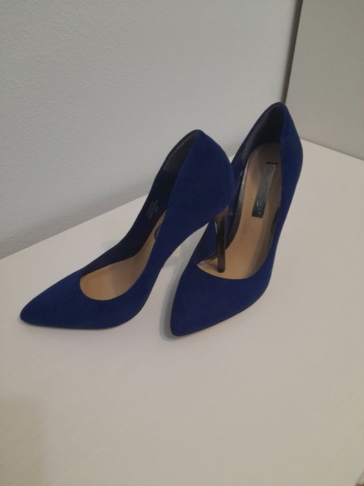 Pantofi stiletto
