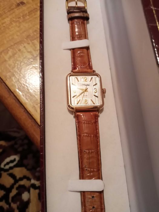 Часы Золотые «МакТайм»