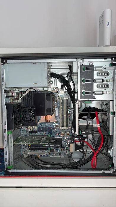 PC Workstation HP Z420 – Xeon / Quadro K2200 / 36GB RAM / SSD 4TB