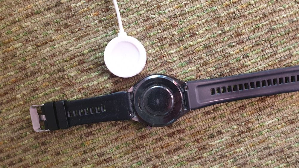 Продам смарт часы borofone