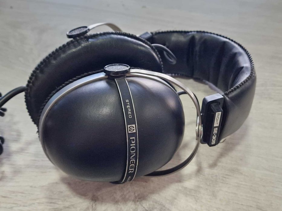 Pioneer SE-305 Stereo Ретро студийни слушалки