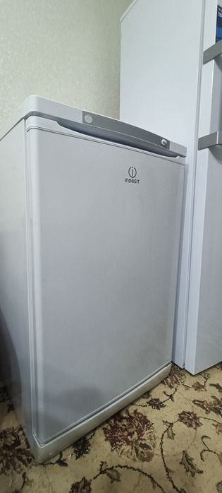 Продам морозильник