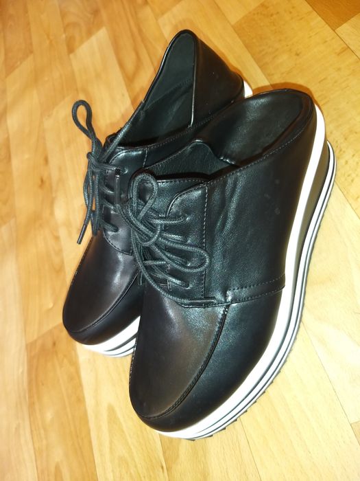 Продам обувь на платформе