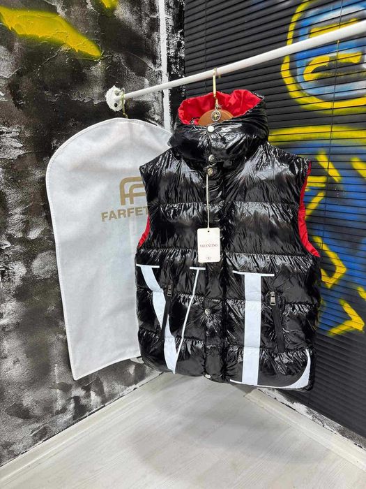 Мъжки Елеци Valentino / Moncler / Hugo / Burberry / Dsquared2 / Polo. Премиум Изработка!