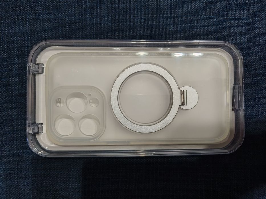 Чехол на iPhone магнитный MagSafe