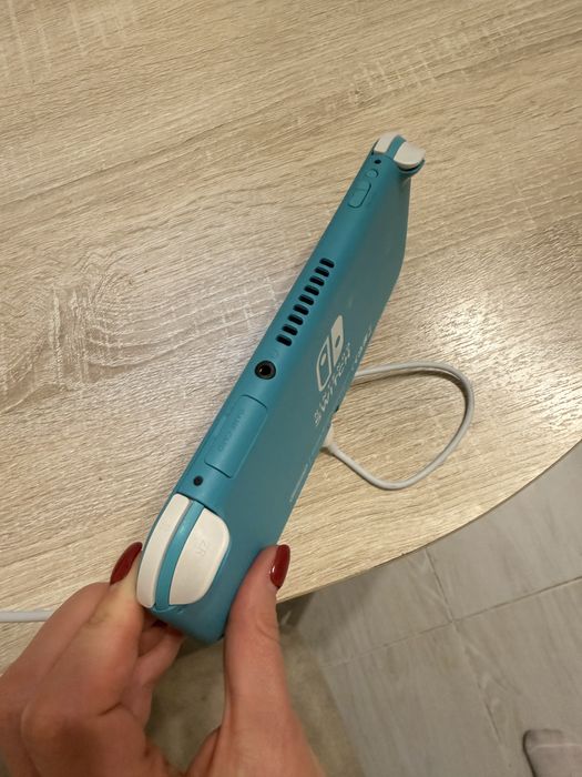 Nintendo Switch в отличном состоянии