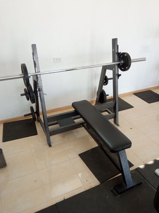 Штанга гантел тошлар зал учун