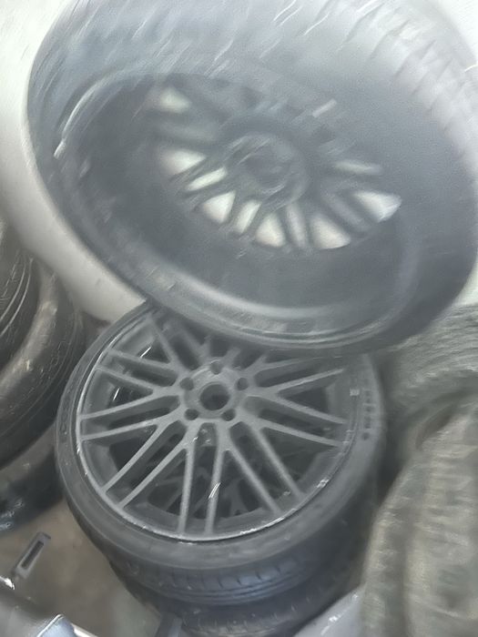 джанти за бмв с гуми като нови 20"